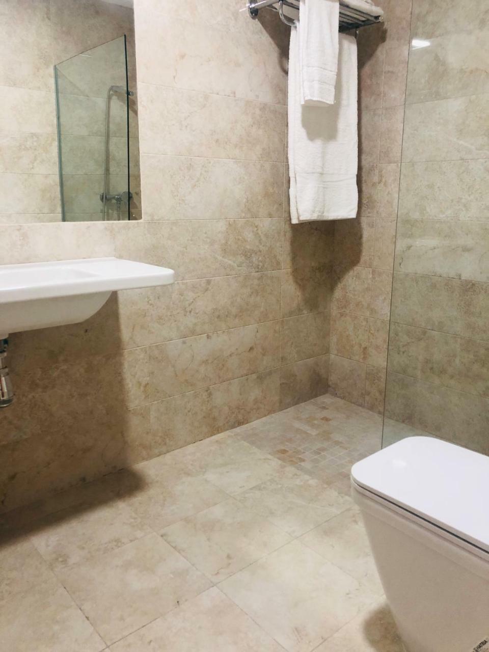 סלאמנקה Apartamento Puente Romano Portal 4 1-B מראה חיצוני תמונה