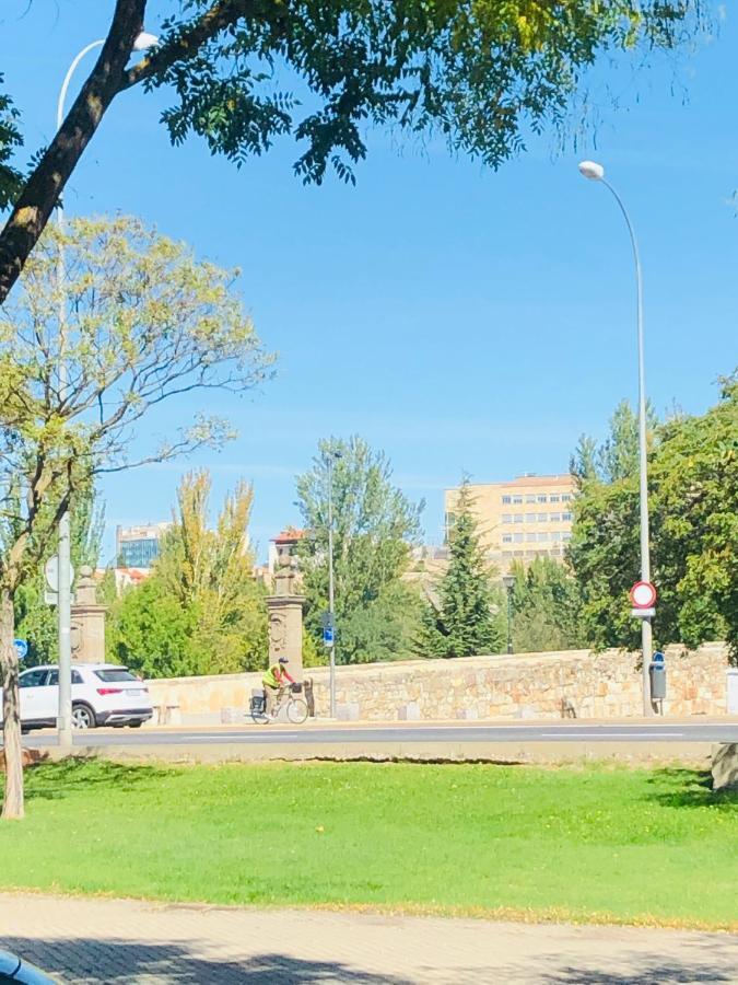 סלאמנקה Apartamento Puente Romano Portal 4 1-B מראה חיצוני תמונה